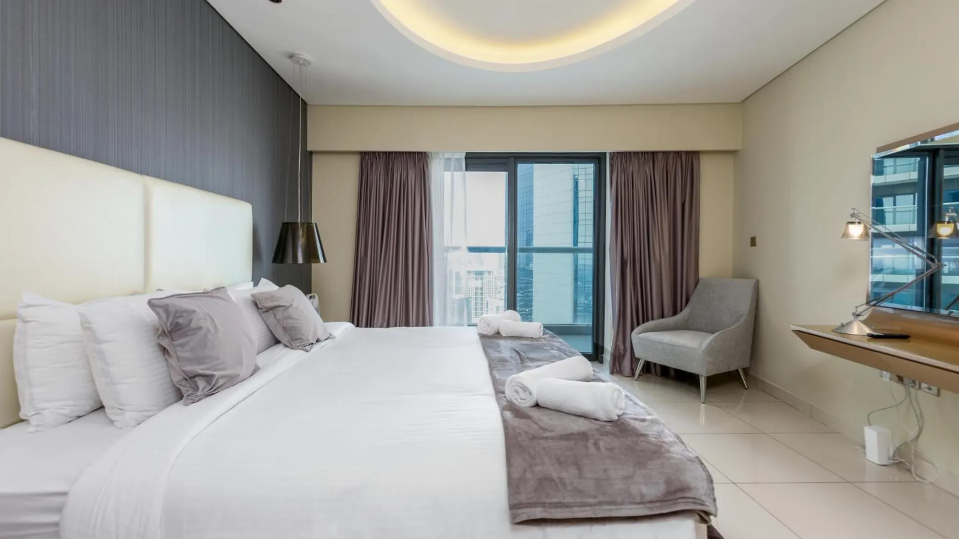 High Floor - 2Br Apartment In Paramount Tower, Business Bay - Allsopp & Allsopp Dubai