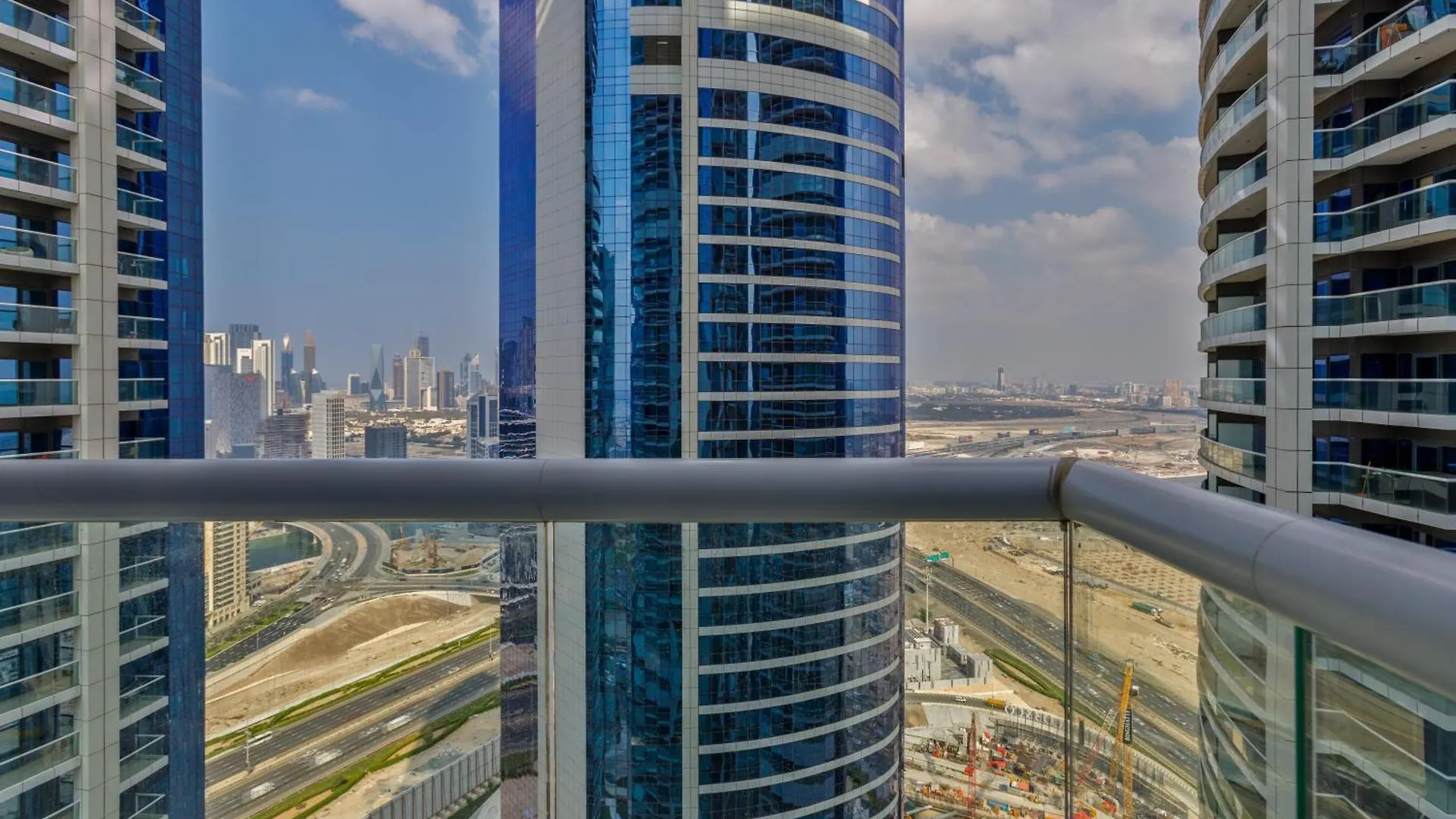 High Floor - 2Br Apartment In Paramount Tower, Business Bay - Allsopp & Allsopp Dubai