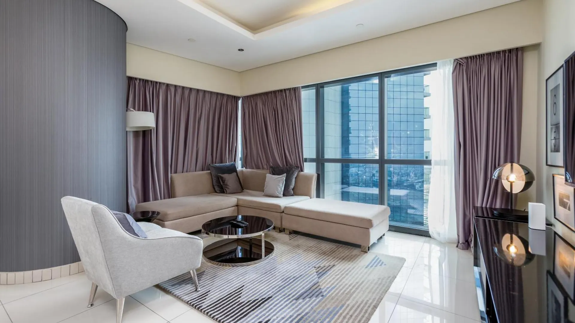 High Floor - 2Br Apartment In Paramount Tower, Business Bay - Allsopp & Allsopp Dubai