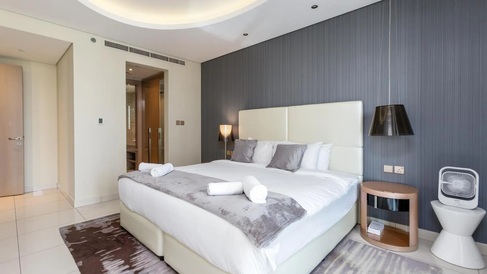 High Floor - 2Br Apartment In Paramount Tower, Business Bay - Allsopp & Allsopp Dubai